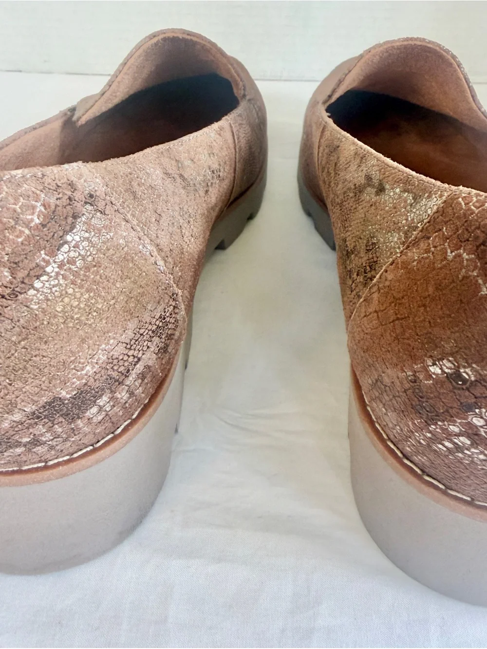 Vionic Kensley Women's 9.5 Slip On Leather Loafers Brown Metallic Snake NWT